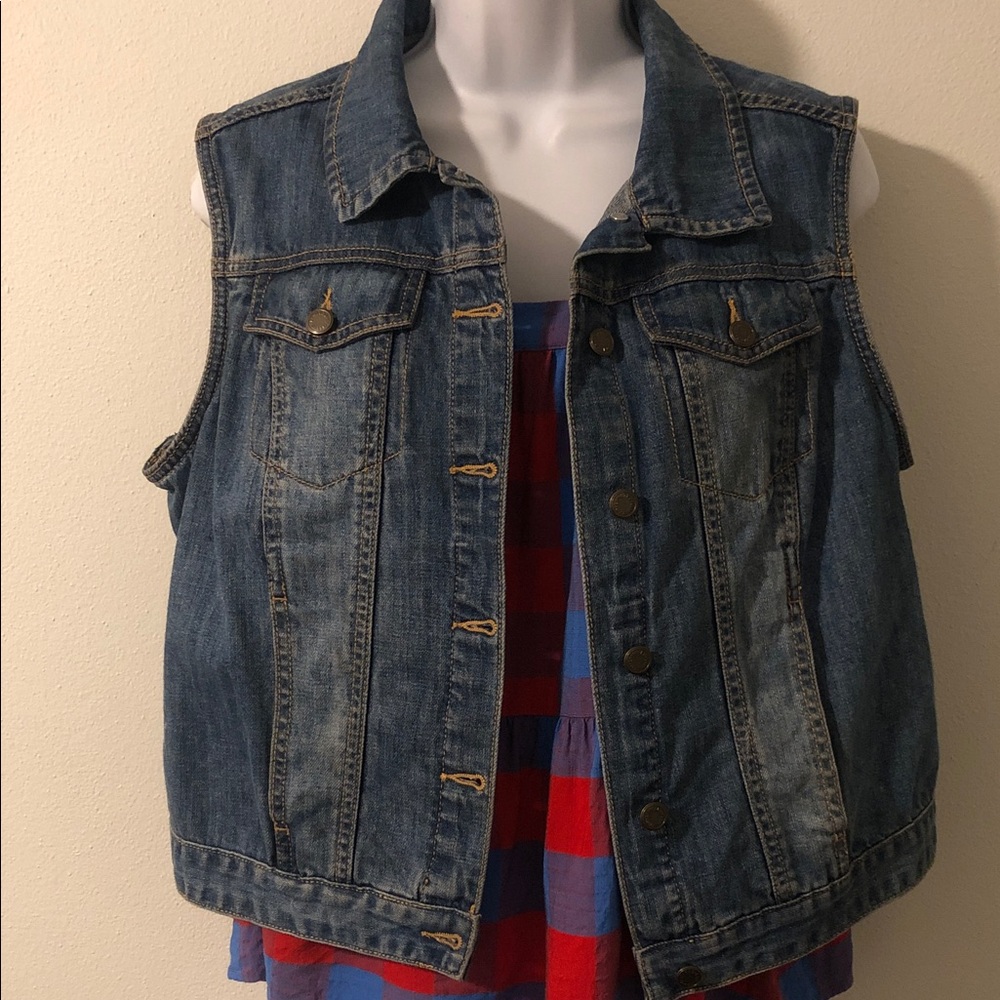 The Limited Vest